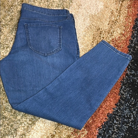 Old Navy Super Skinny Jeans Mid Rise Women's Size 14 GUC - Picture 4 of 10